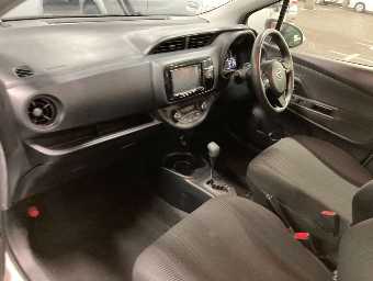 TOYOTA VITZ 2020 Image 7