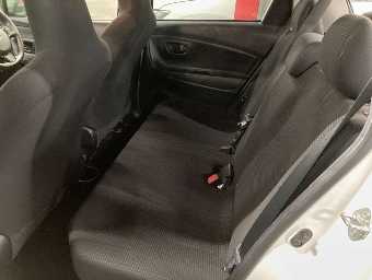 TOYOTA VITZ 2020 Image 8