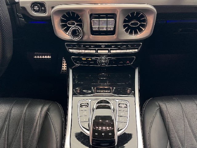 MERCEDES AMG G CLASS 2018 Image 43