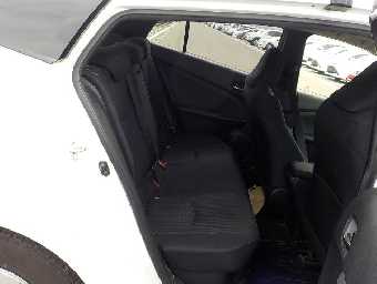 TOYOTA PRIUS 2018 Image 14