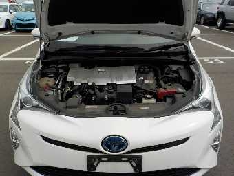 TOYOTA PRIUS 2018 Image 21