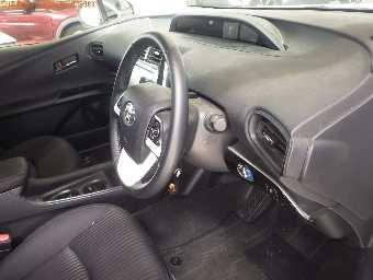 TOYOTA PRIUS 2018 Image 5