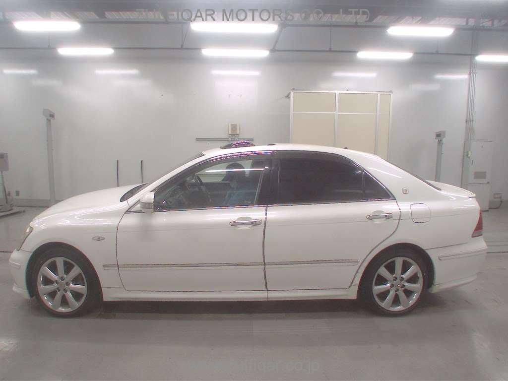 TOYOTA CROWN 2005 Image 4