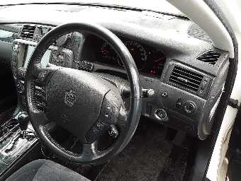 TOYOTA CROWN 2005 Image 7