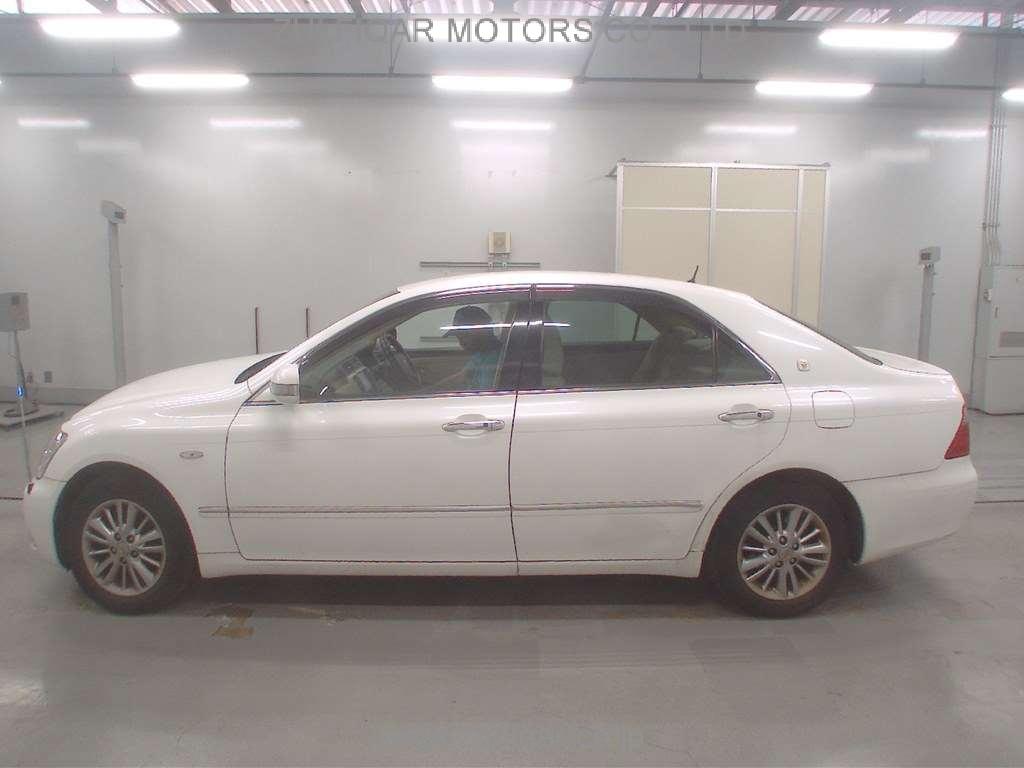 TOYOTA CROWN 2006 Image 4