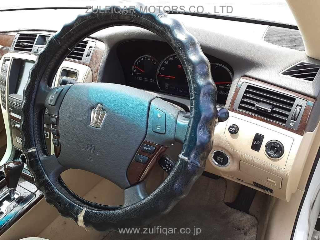 TOYOTA CROWN 2006 Image 7