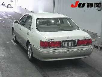 TOYOTA CROWN 2002 Image 2