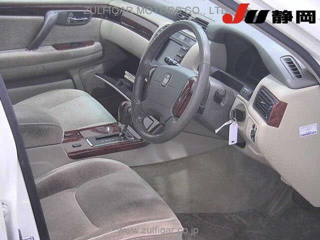 TOYOTA CROWN 2002 Image 3