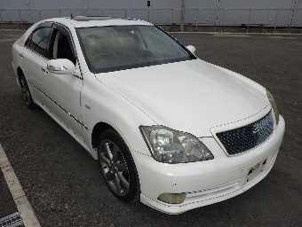 TOYOTA CROWN 2004 Image 3