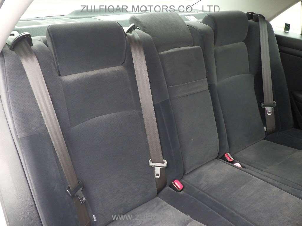 TOYOTA CROWN 2004 Image 7