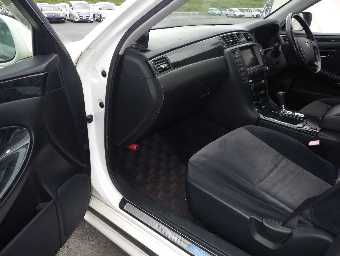 TOYOTA CROWN 2004 Image 8