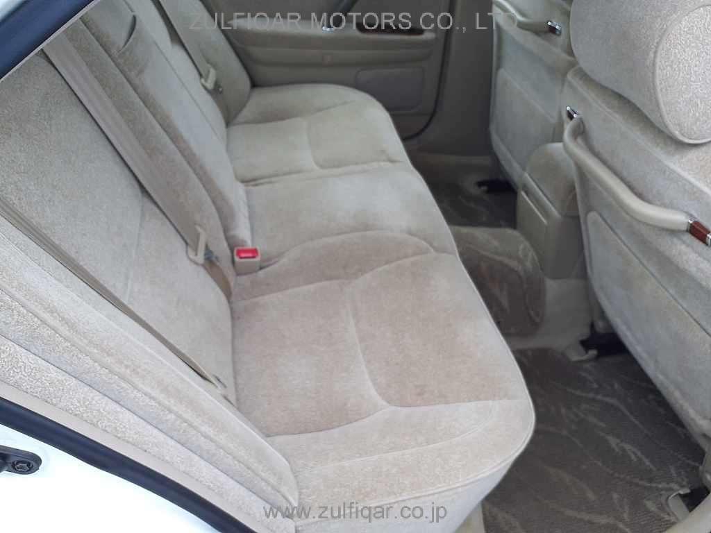 TOYOTA CROWN 2002 Image 10