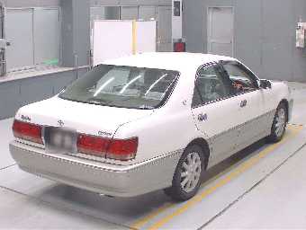 TOYOTA CROWN 2002 Image 2