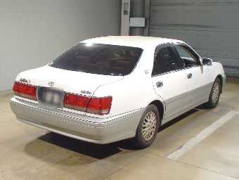 TOYOTA CROWN 2002 Image 2
