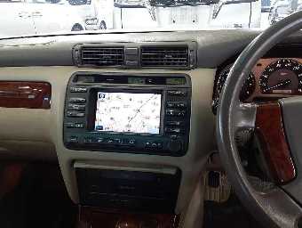TOYOTA CROWN 2002 Image 9