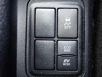 TOYOTA AQUA 2020 Image 7