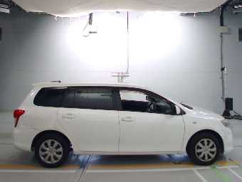TOYOTA COROLLA FIELDER 2010 Image 3