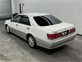 TOYOTA CROWN 2002 Image 2