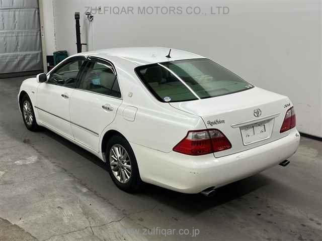 TOYOTA CROWN 2006 Image 2