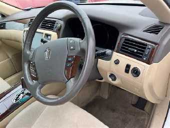 TOYOTA CROWN 2006 Image 3