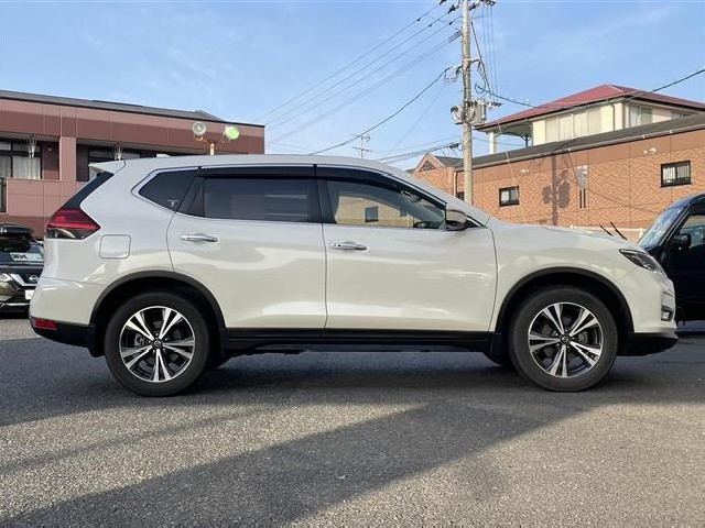 NISSAN X-TRAIL 2019 Image 25