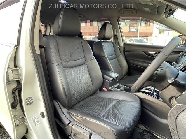 NISSAN X-TRAIL 2019 Image 10