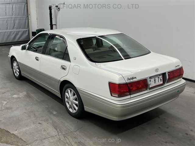 TOYOTA CROWN 2002 Image 2