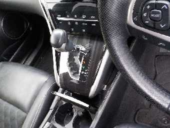 TOYOTA HARRIER 2018 Image 13