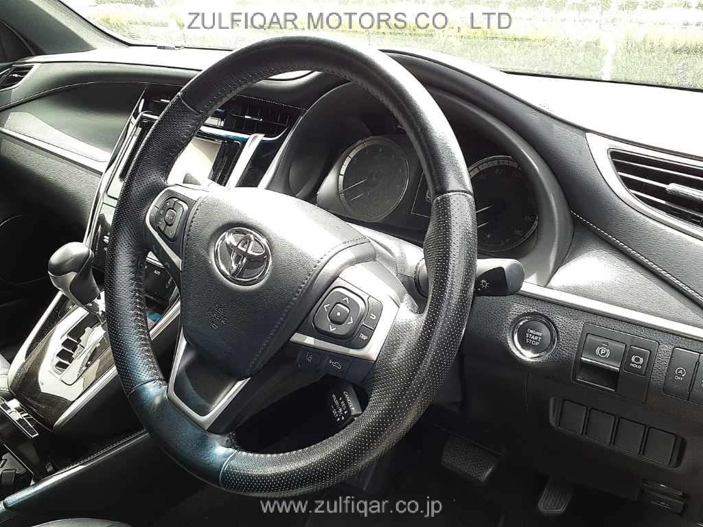 TOYOTA HARRIER 2018 Image 7