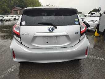 TOYOTA AQUA 2020 Image 3