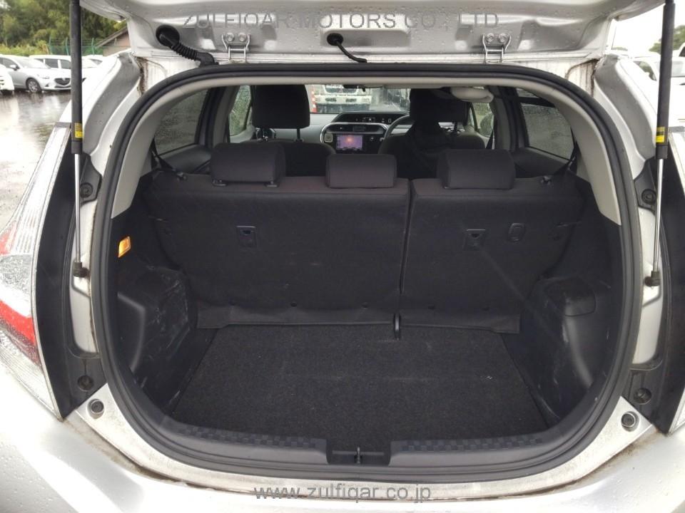 TOYOTA AQUA 2020 Image 7