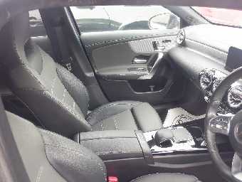 MERCEDES BENZ A CLASS 2020 Image 11
