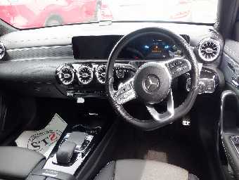 MERCEDES BENZ A CLASS 2020 Image 7