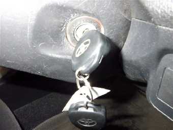 TOYOTA COROLLA FIELDER 2010 Image 4