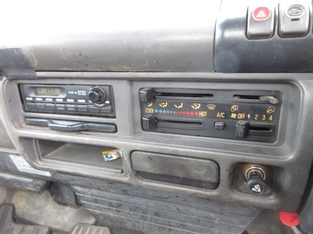 ISUZU ELF DUMP TRUCK 1999 Image 29