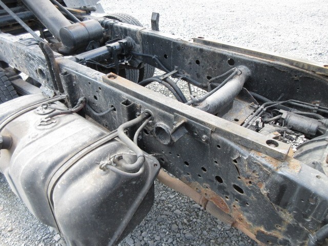 ISUZU ELF DUMP TRUCK 2000 Image 19