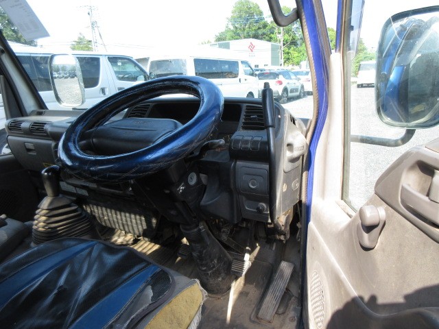 ISUZU ELF DUMP TRUCK 2000 Image 26