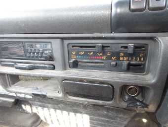 ISUZU ELF DUMP TRUCK 2000 Image 23