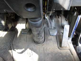 ISUZU ELF DUMP TRUCK 2000 Image 24