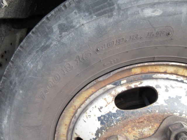 ISUZU ELF DUMP TRUCK 2000 Image 31