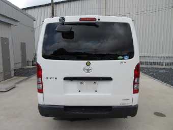 TOYOTA HIACE 2017 Image 4