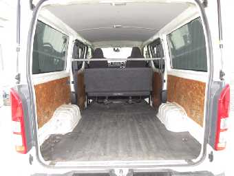 TOYOTA HIACE 2017 Image 9