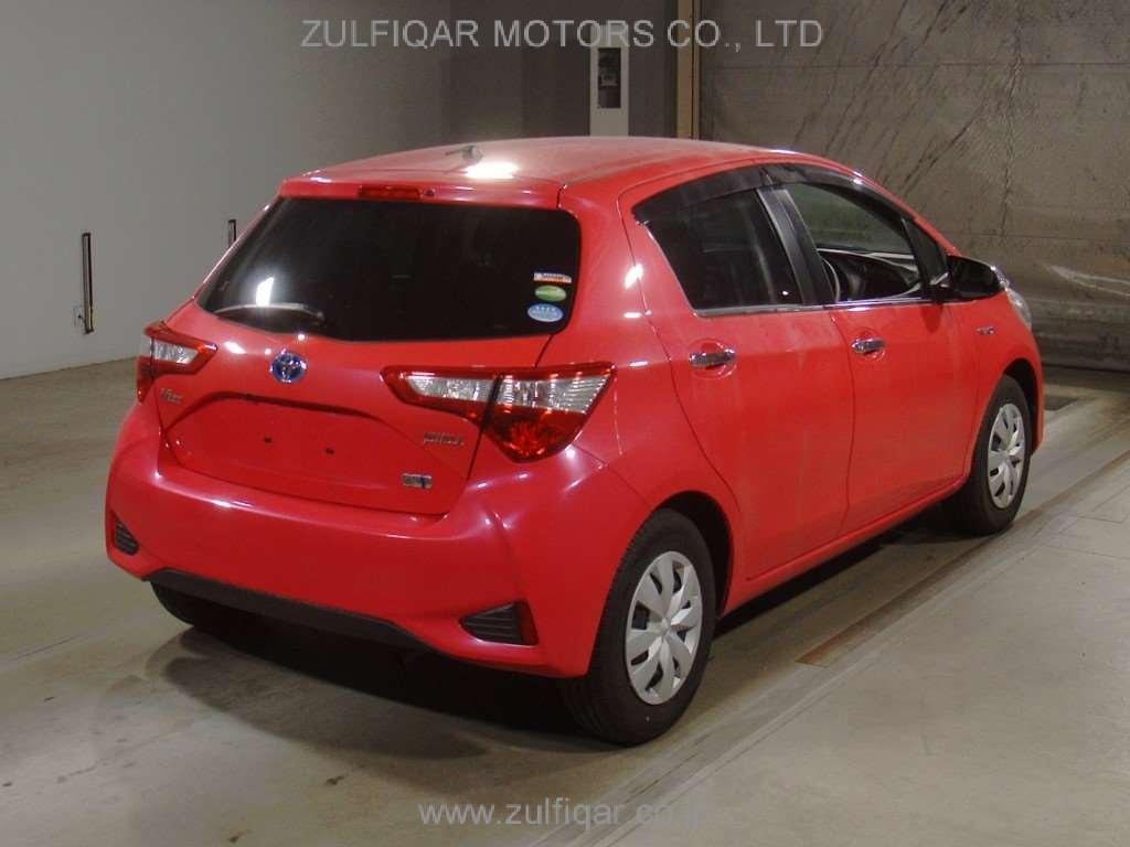 TOYOTA VITZ 2017 Image 2