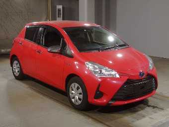 TOYOTA VITZ 2017 Image 3