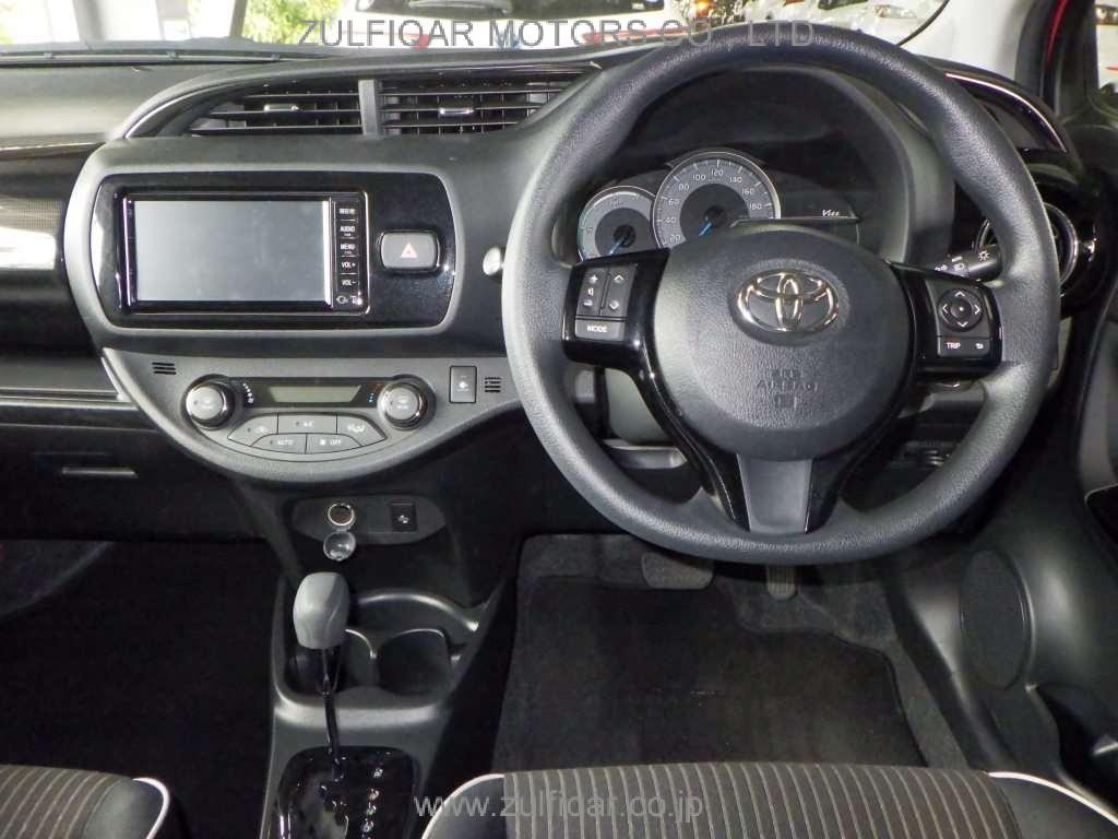 TOYOTA VITZ 2017 Image 6