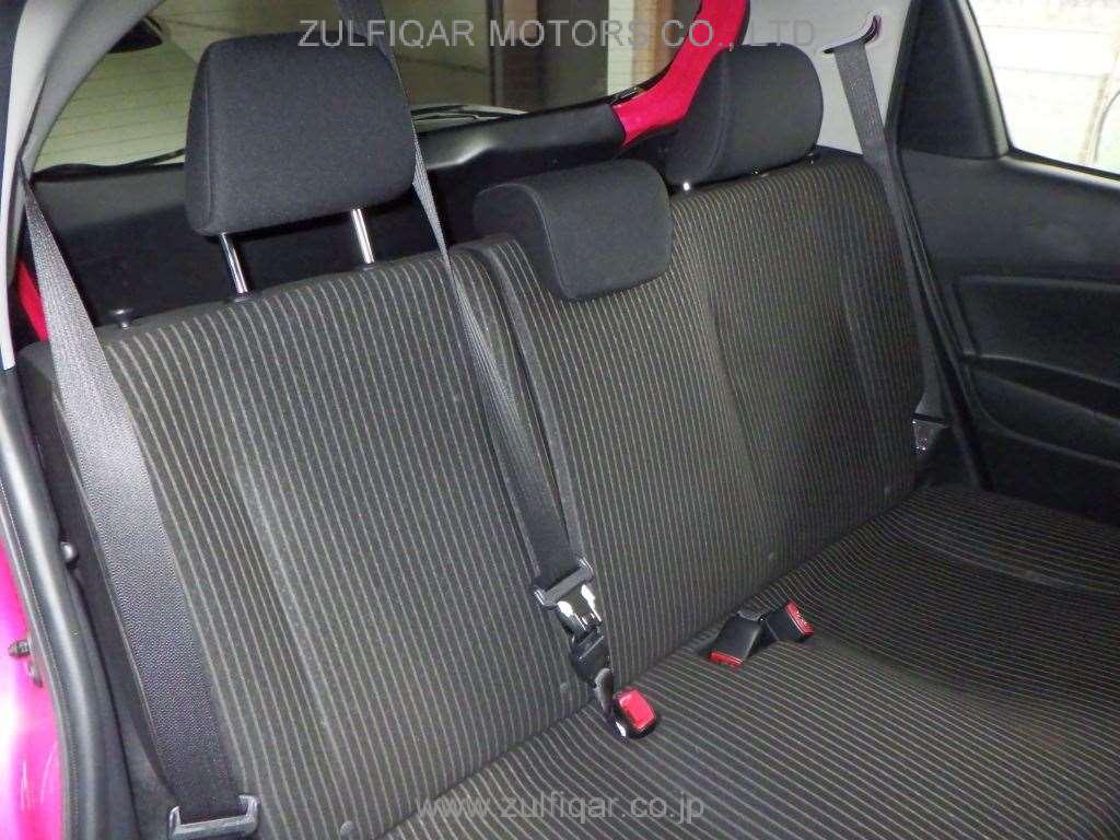 TOYOTA VITZ 2017 Image 7