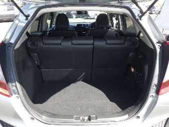 HONDA FIT HYBRID 2014 Image 8