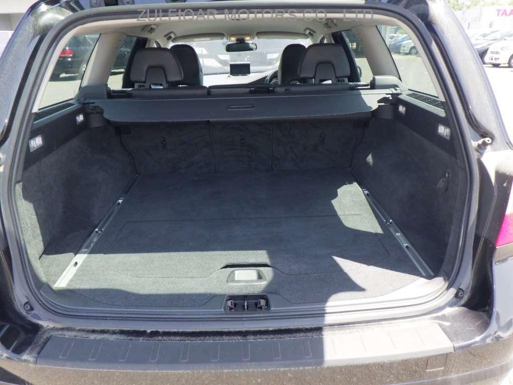 VOLVO V70 2011 Image 7