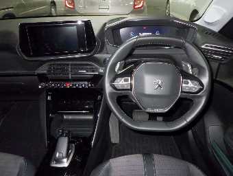 PEUGEOT 208 2021 Image 6