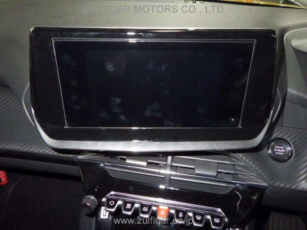 PEUGEOT 208 2021 Image 10